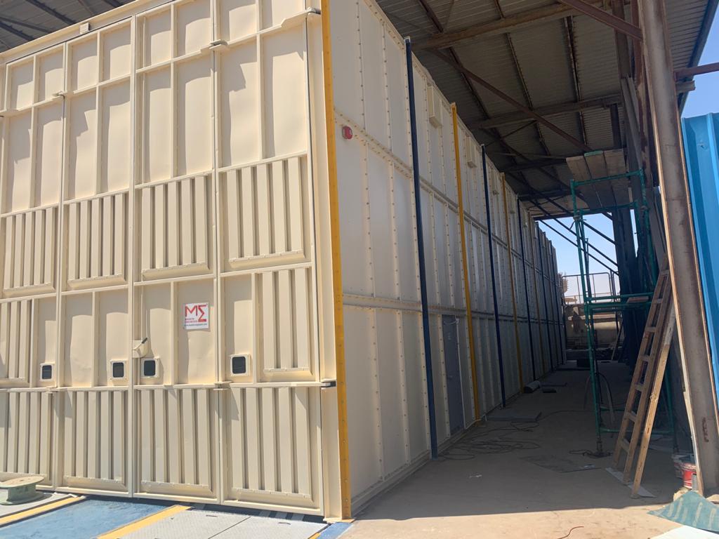 Air blasting cabinet